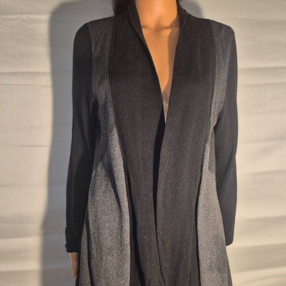 FENN WRIGHT MANSON cardigan style long sweater, black/gray in size Large - Picture 12 of 16